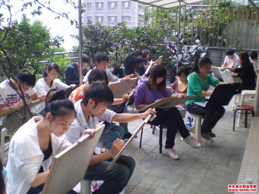 齊生設計職業學校手繪課現場（三）